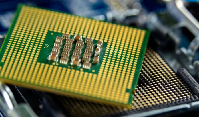 ASML onderuit op beurs na Chinees chipnieuws ASML onderuit op beurs na Chinees chipnieuws